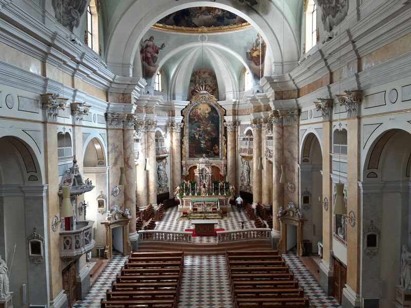 Datei:Stiftskirche Innenraum.jpg