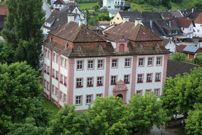 Datei:Dettinger-schloss.jpg