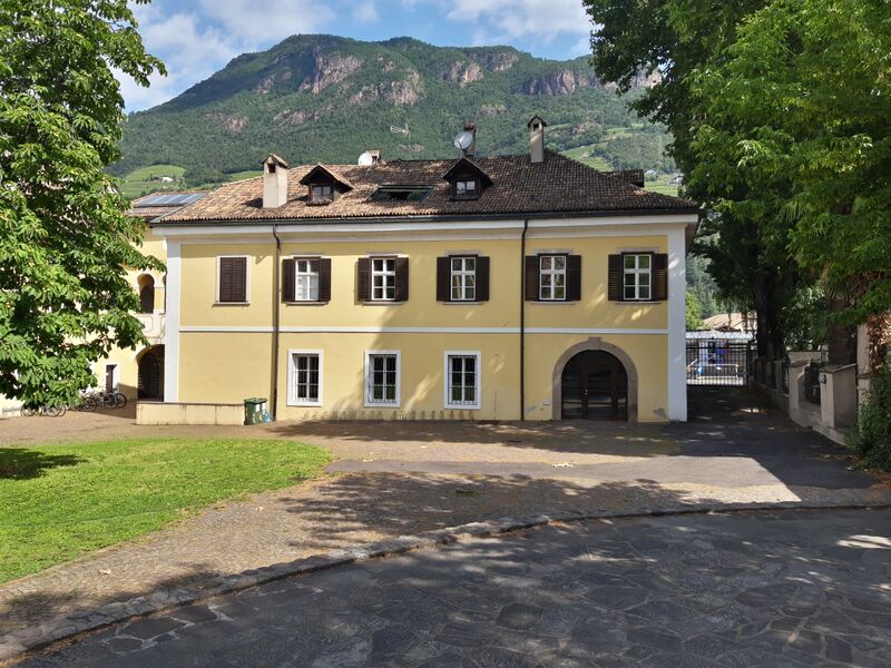 Datei:Münzbank 2.jpg
