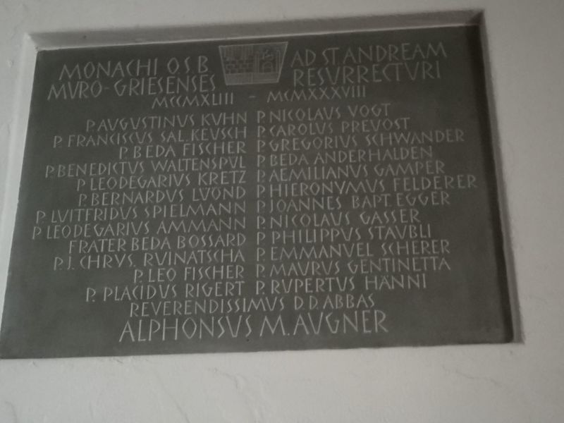 Datei:St. Andreas Sarnen red.jpg